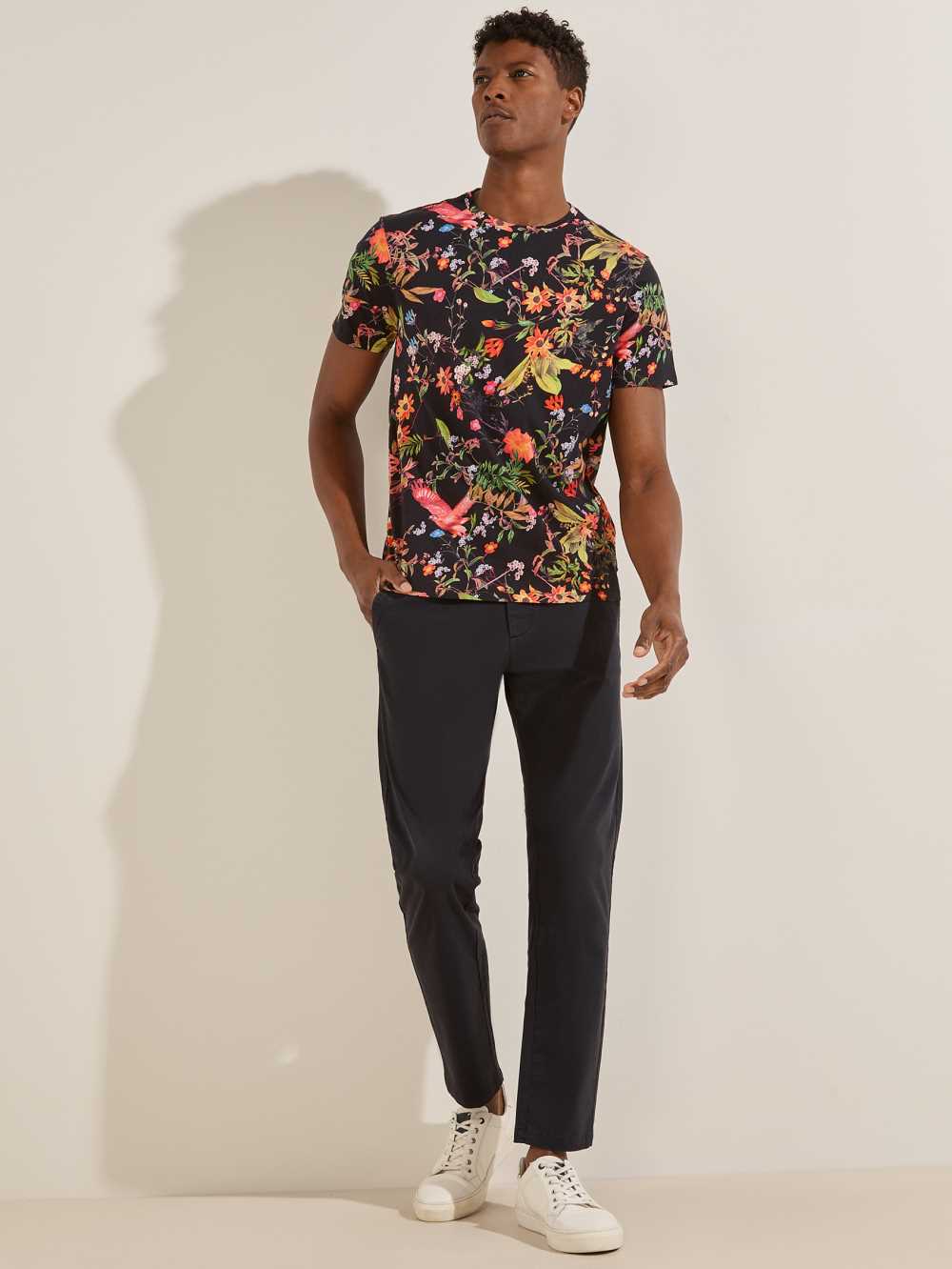 Guess Market Floral T-shirt Herr Svarta Olika Färger | 372046-LDY