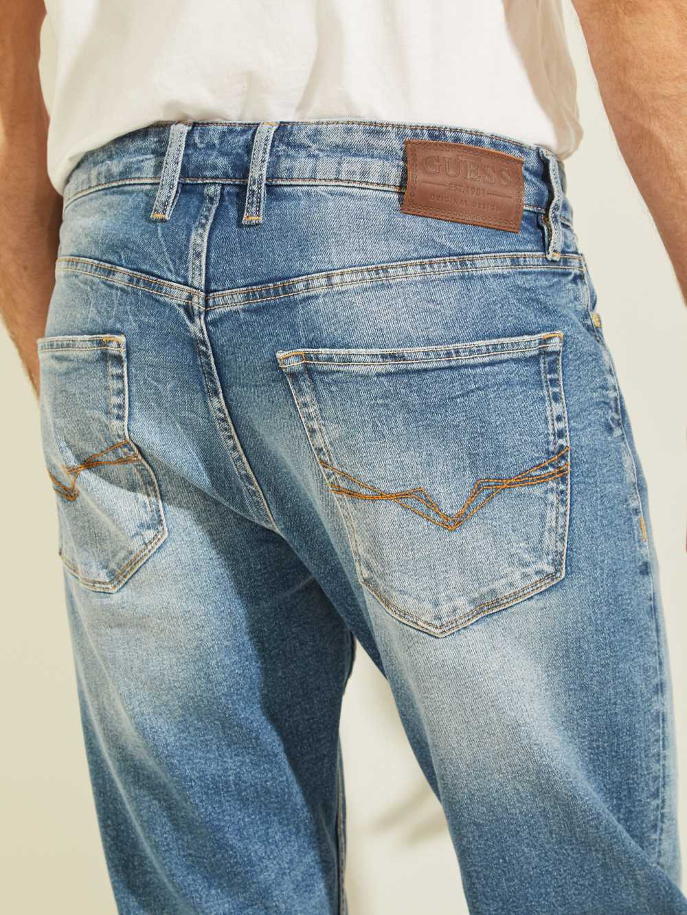 Guess Regular Straight Faded Jeans Herr Tvätt | 965271-HLJ